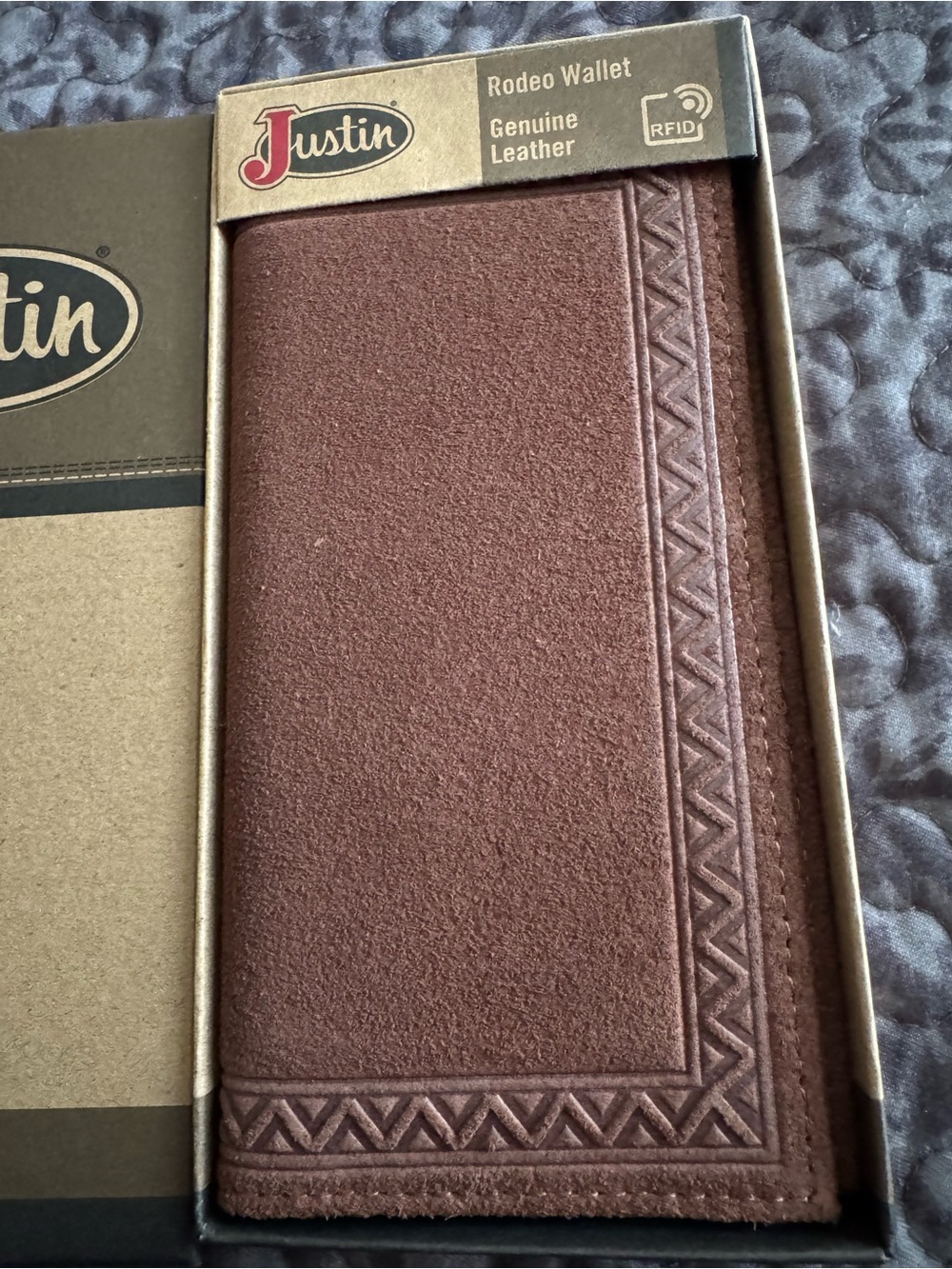 Justin - Men's Leather Roughout Rodeo Wallet - Picture 2 of 4